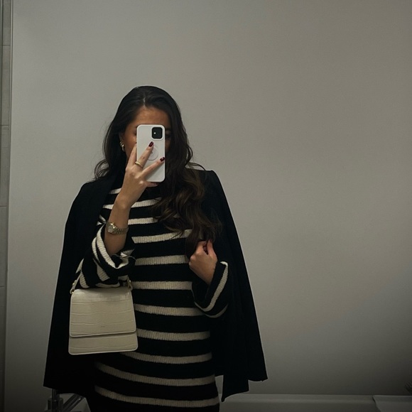 Meet your Posher, Maro - Picture 1 of 1